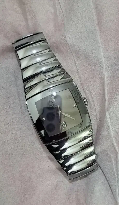 رادو سنترا اصل سایز متوسط مردانه|ساعت|سراوان, |دیوار