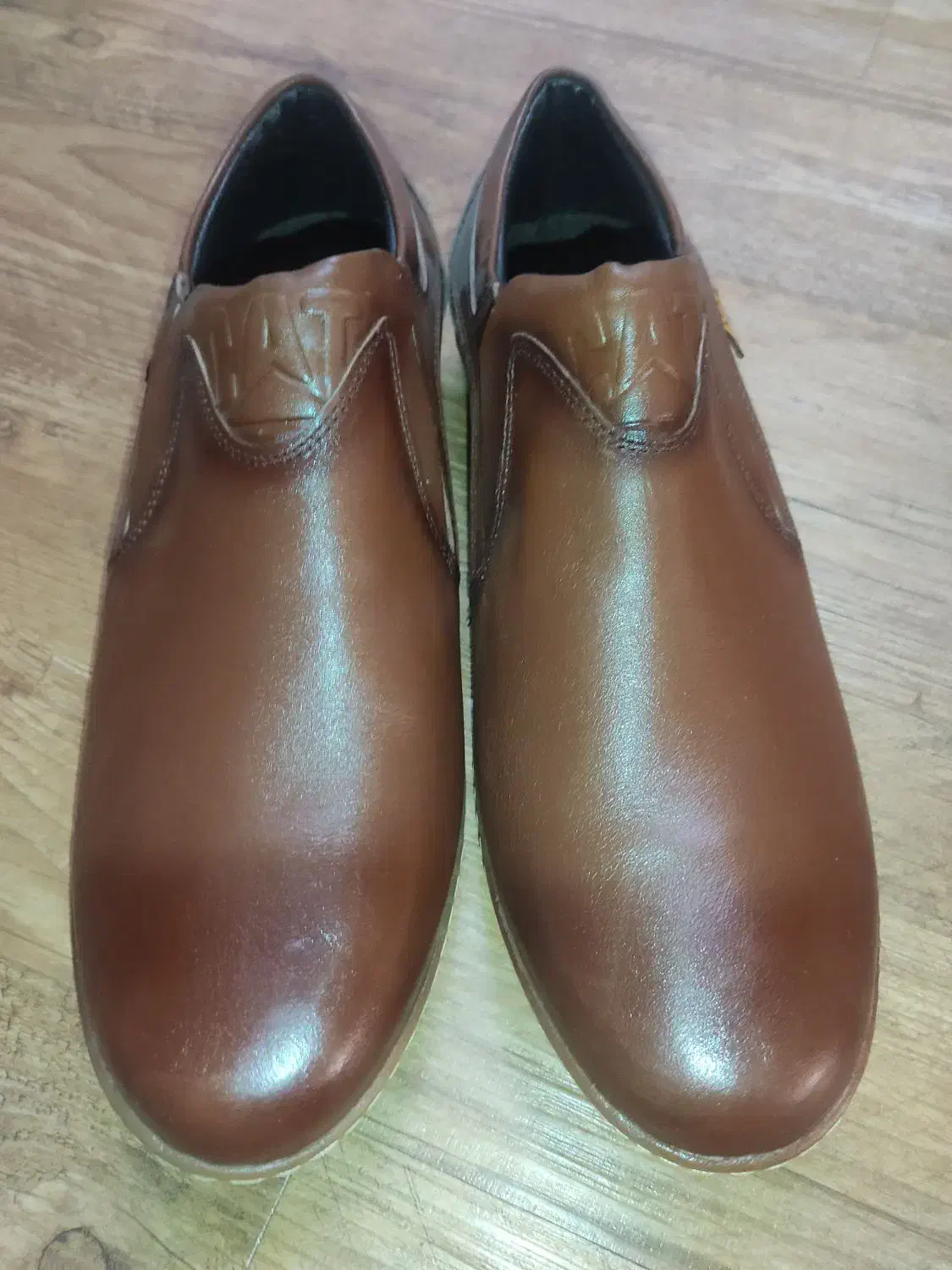 در حد نو|کیف، کفش، کمربند|صدرا-فارس, فاز ۱|دیوار