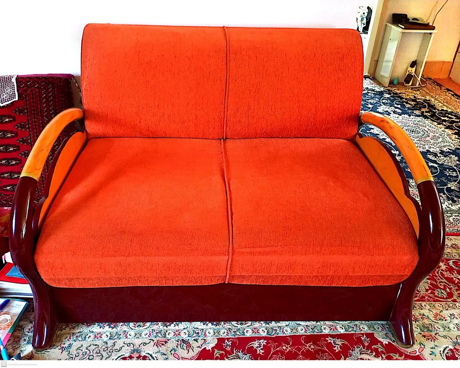 مبل راحتی ۷ نفره با یک میز و یک عدد جلو مبلی|مبلمان خانگی و میز عسلی|صومعهسرا, |دیوار