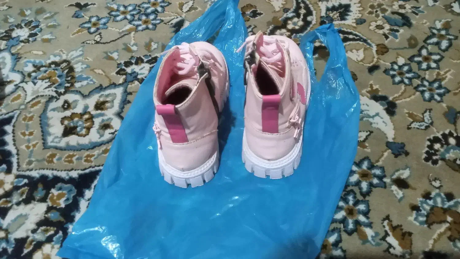 کتانی دخترانه سایز۲۷|کفش و لباس بچه|رشت, نیروی دریایی|دیوار