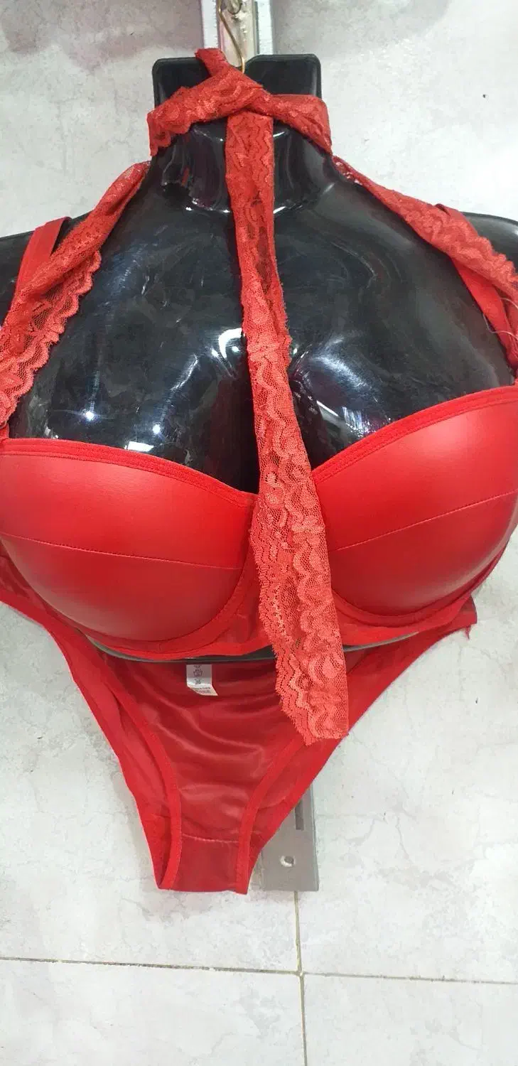 لباس خواب۱۹۰|لباس|کاشان, میانچال|دیوار