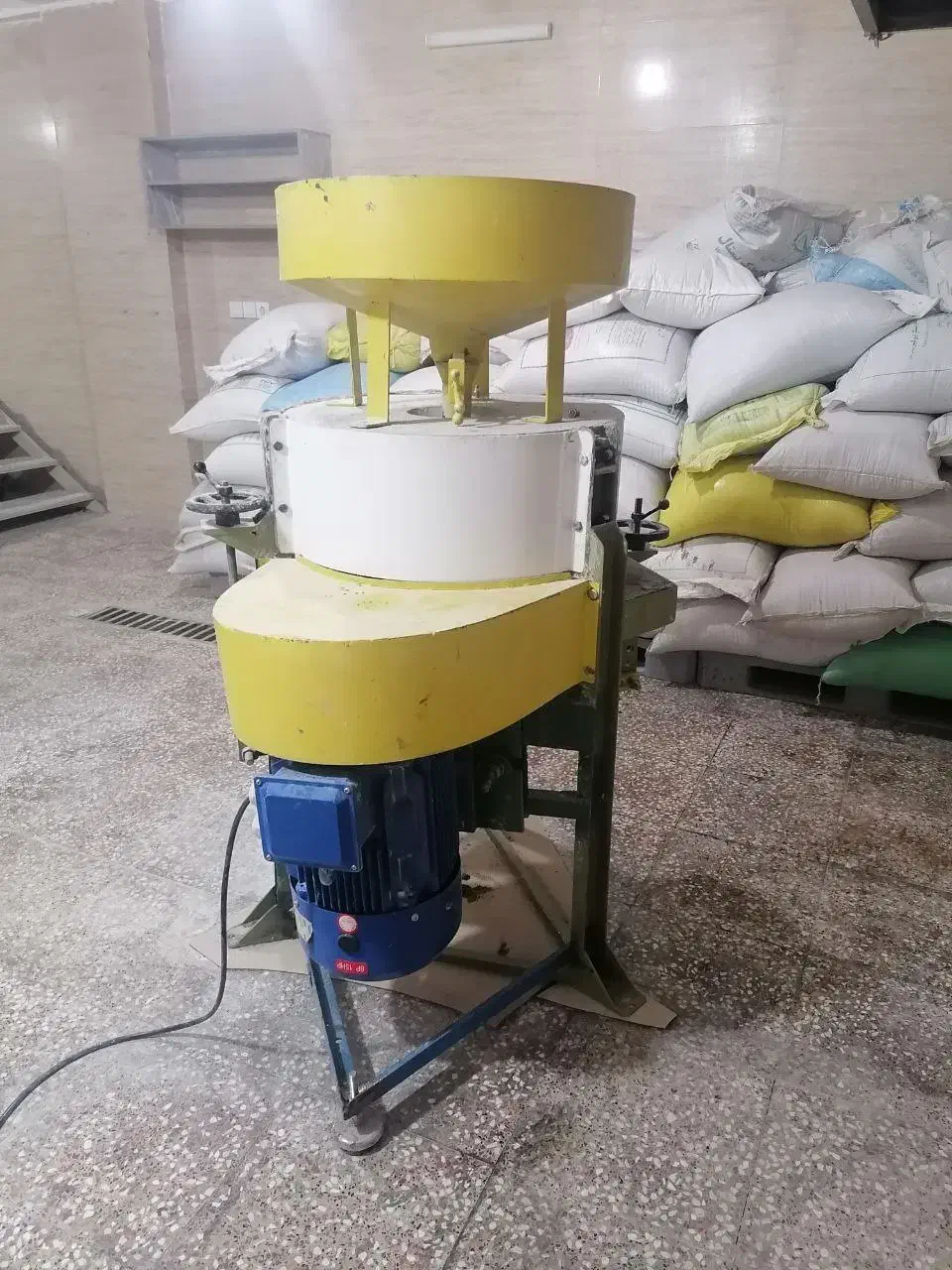 دستگاه آسیاب سنگی ۶۰ سانتی موتور ۱۵ اسب|ماشین‌آلات صنعتی|کرج, مجتمع صنفی صنعتی|دیوار