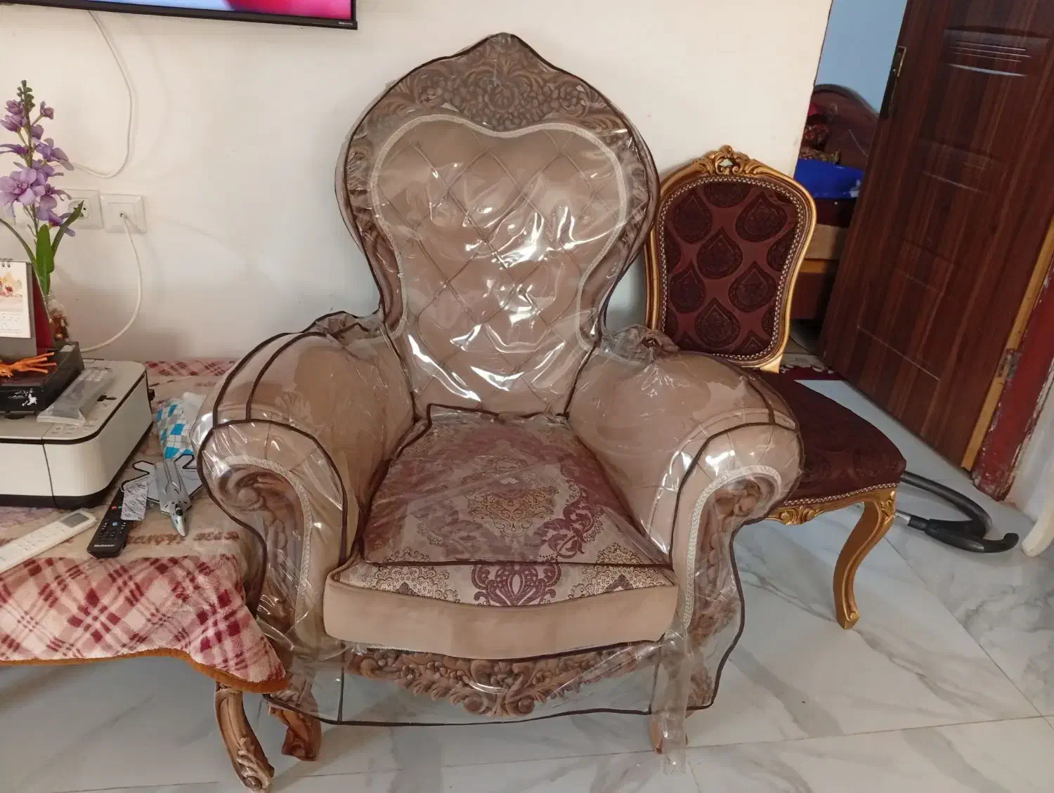 مبل سلطنتی چوب گردو اصل|مبلمان خانگی و میز عسلی|کومله, |دیوار