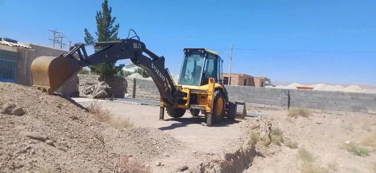 بیل بکهو ولوو مدل 2008|خودرو سنگین|فردوس (خراسان), |دیوار