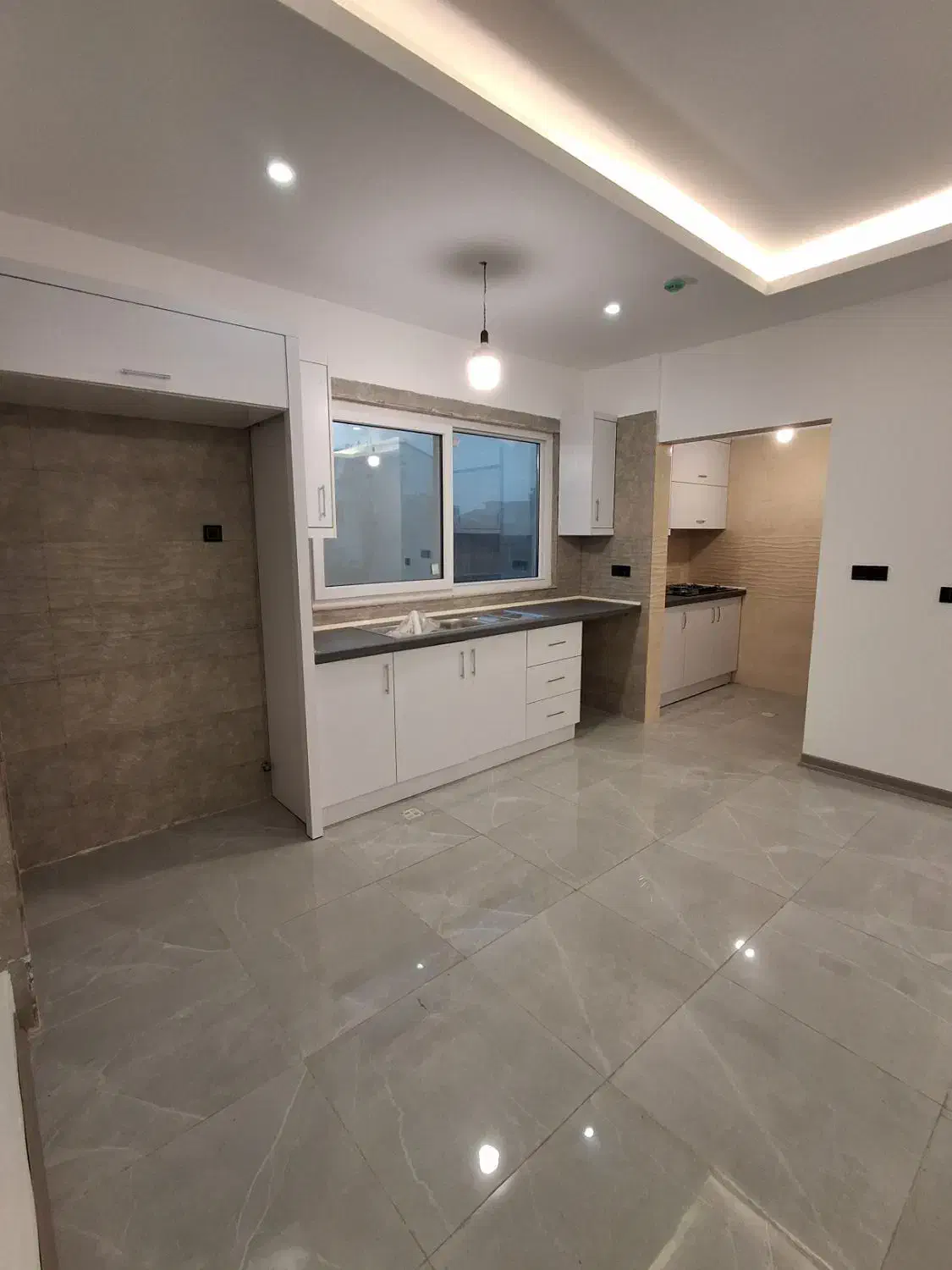 ۱۴۰متر کلید نخورده *۳ خواب *حوالی قدرتی همافران|فروش آپارتمان|نوشهر, |دیوار