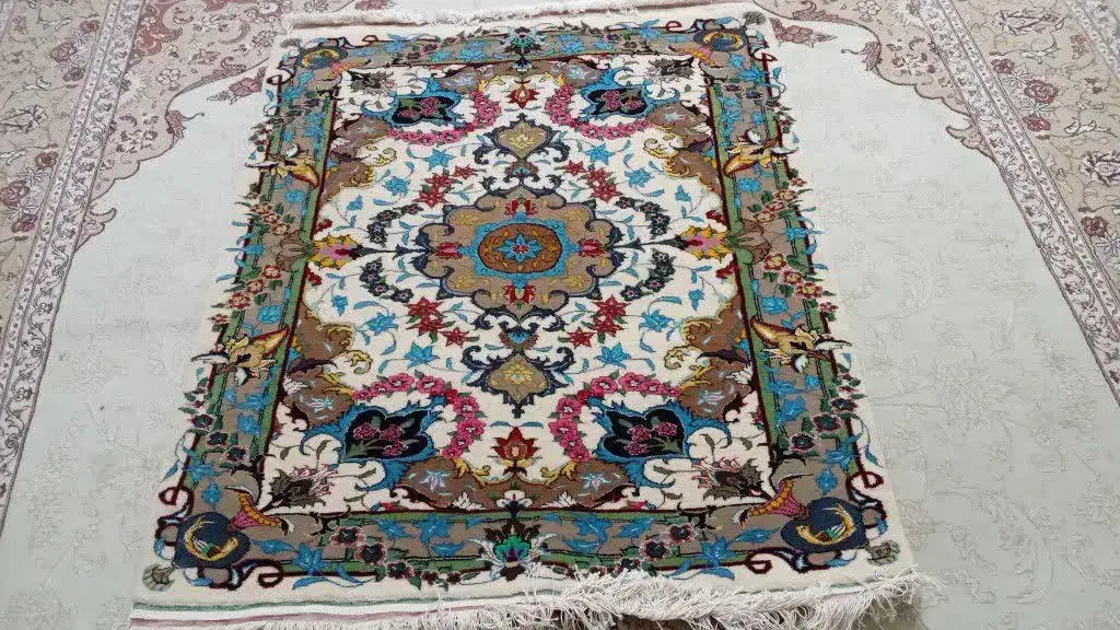 فرش دستبافت زرنیم|فرش|باقرشهر, |دیوار