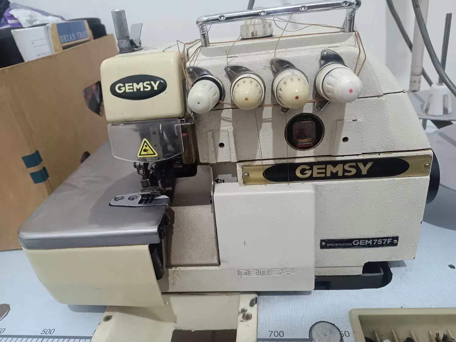 چرخ سردوز5نخ تروتمیز|چرخ خیاطی و ریسندگی|مشهد, نظام دوست|دیوار