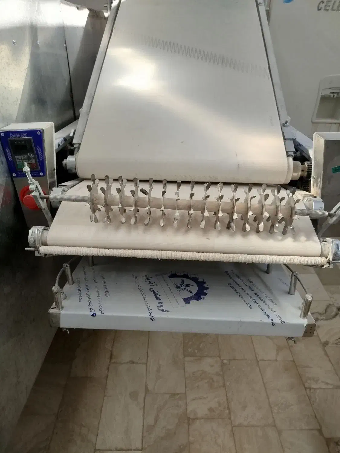 دستگاه سه کاره|ماشینآلات صنعتی|آران و بیدگل, |دیوار