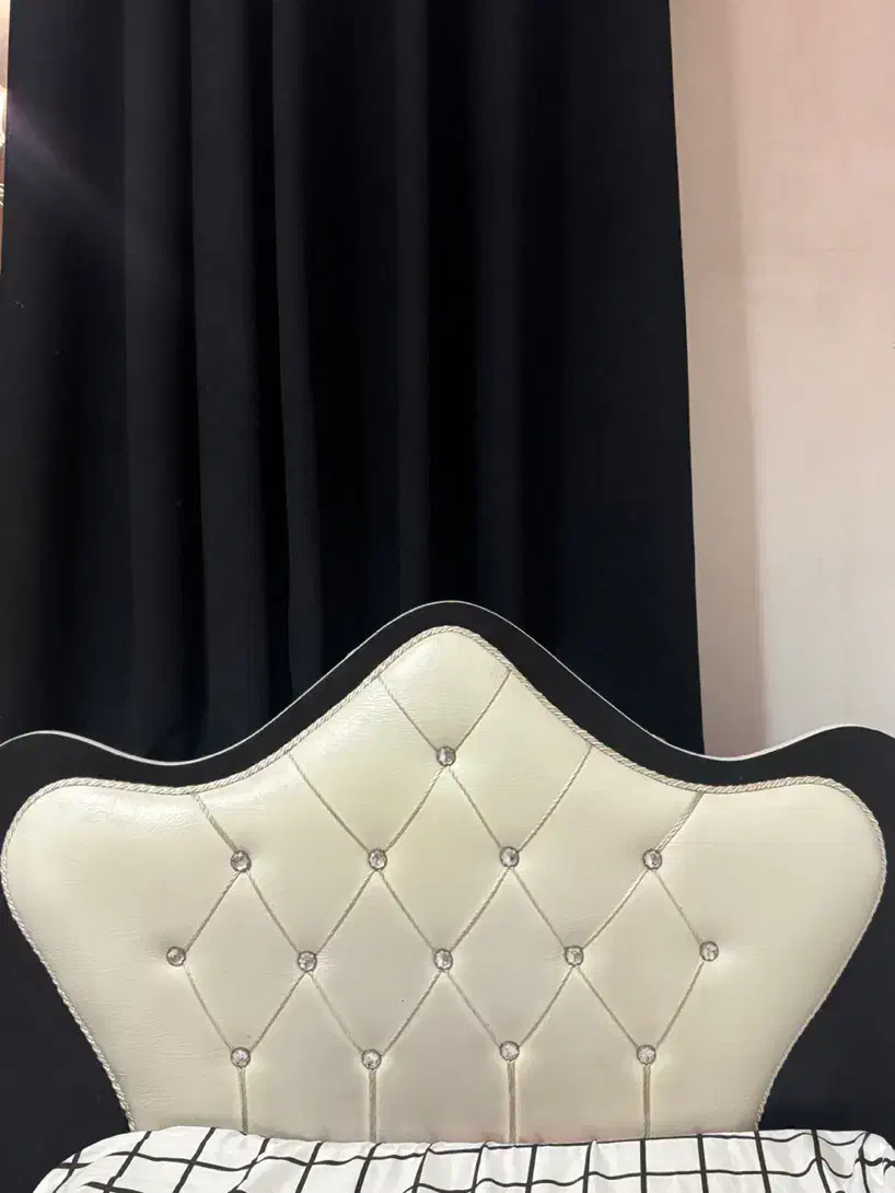 تخت پرنسسی|تخت و سرویس خواب|رشت, بلوار گیلان|دیوار