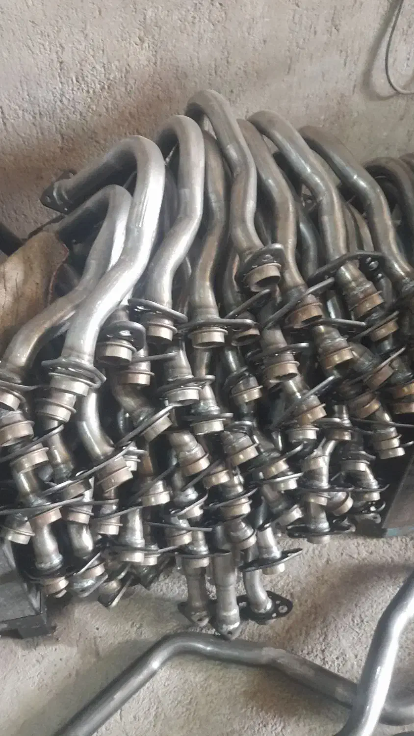 جوشکار جهت کار در کارگاه تولید اگزوز|استخدام صنعتی، فنی، مهندسی|نیشابور, کریم آباد|دیوار