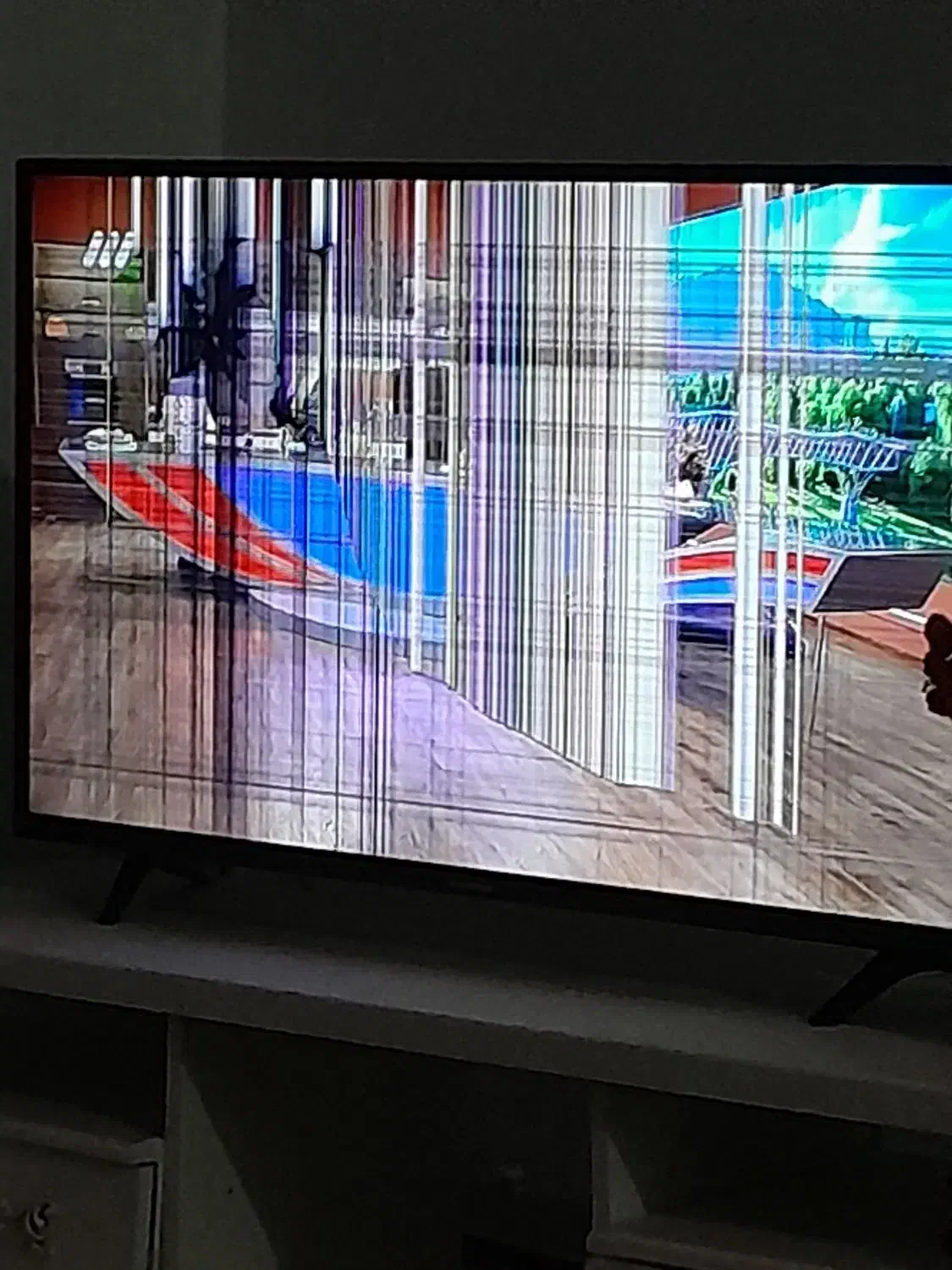 ال ای دی۴۳ اینچ قیمت توافقی|تلویزیون و پروژکتور|هشتگرد, ینگی امام|دیوار