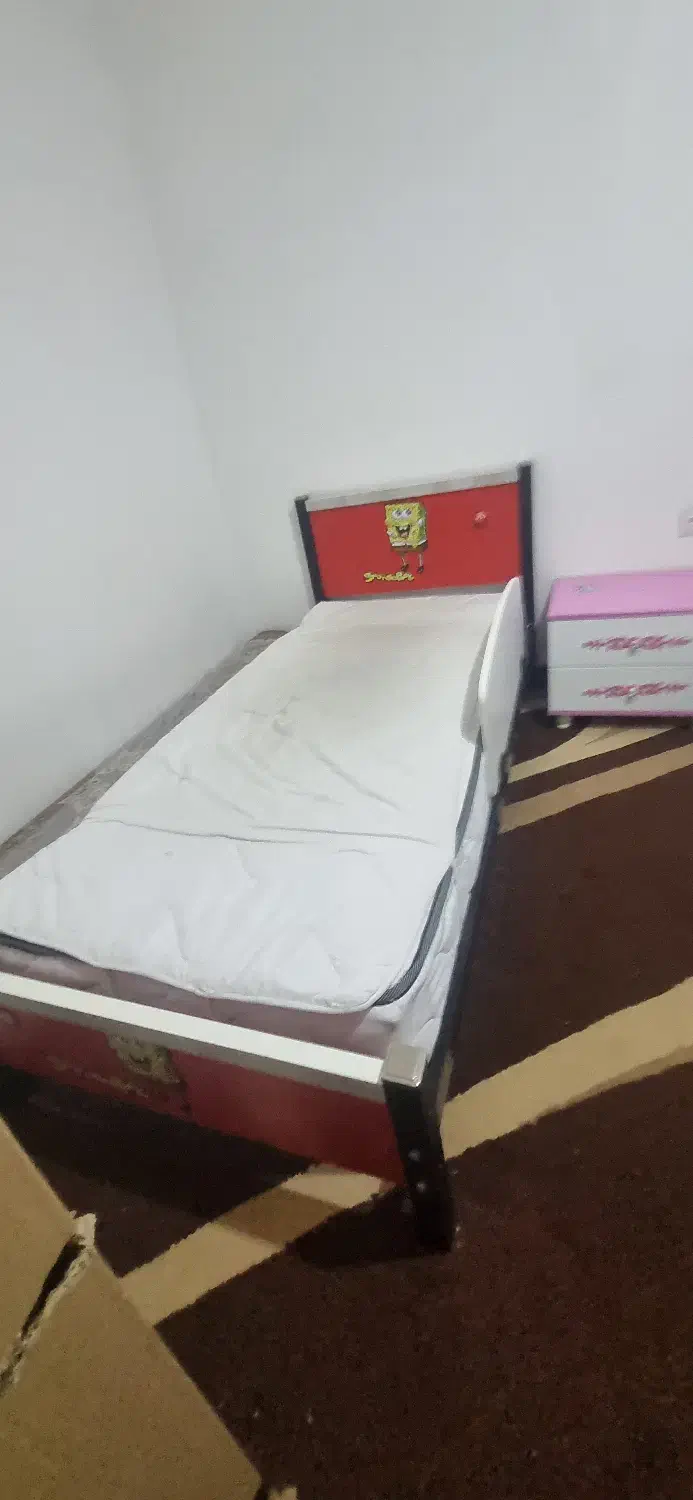 تخت خواب نوجوان وبزرگسال|تخت و سرویس خواب|خرم‌آباد, |دیوار