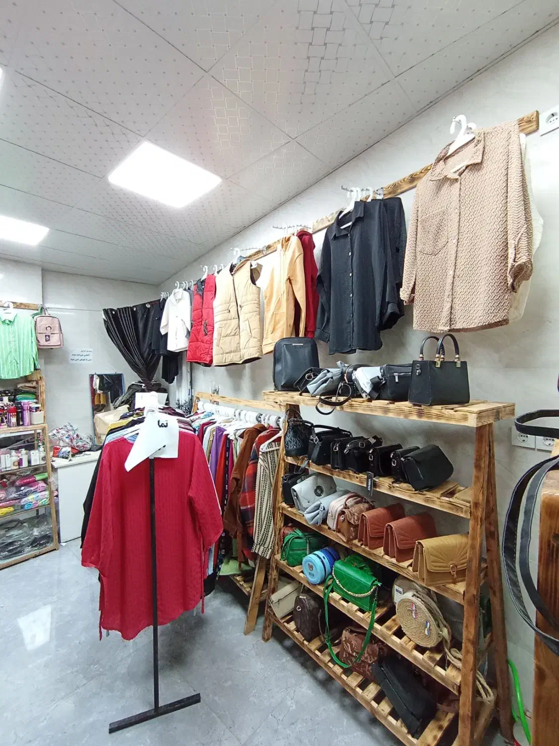 لباس زنانه و دخترانه|حراج|صومعهسرا, |دیوار