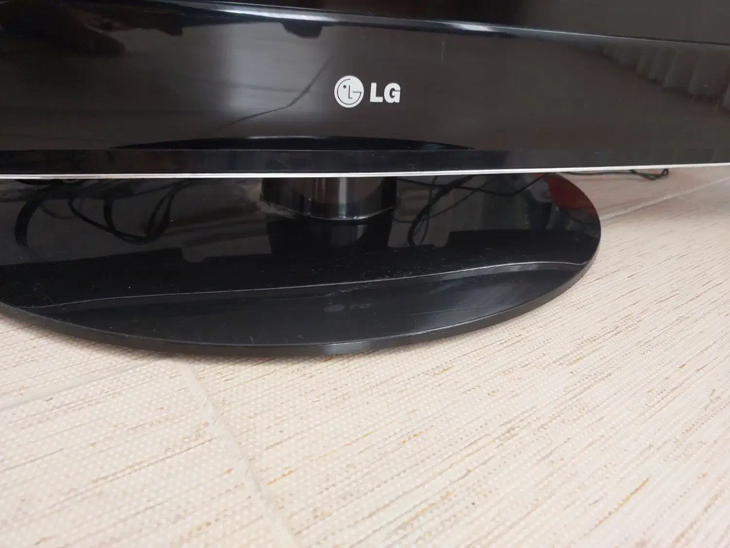 تلویزیون ال جی|تلویزیون و پروژکتور|ایلام, |دیوار