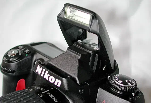 دوربین NIKON N80|دوربین عکاسی و فیلمبرداری|تهران, مهران|دیوار