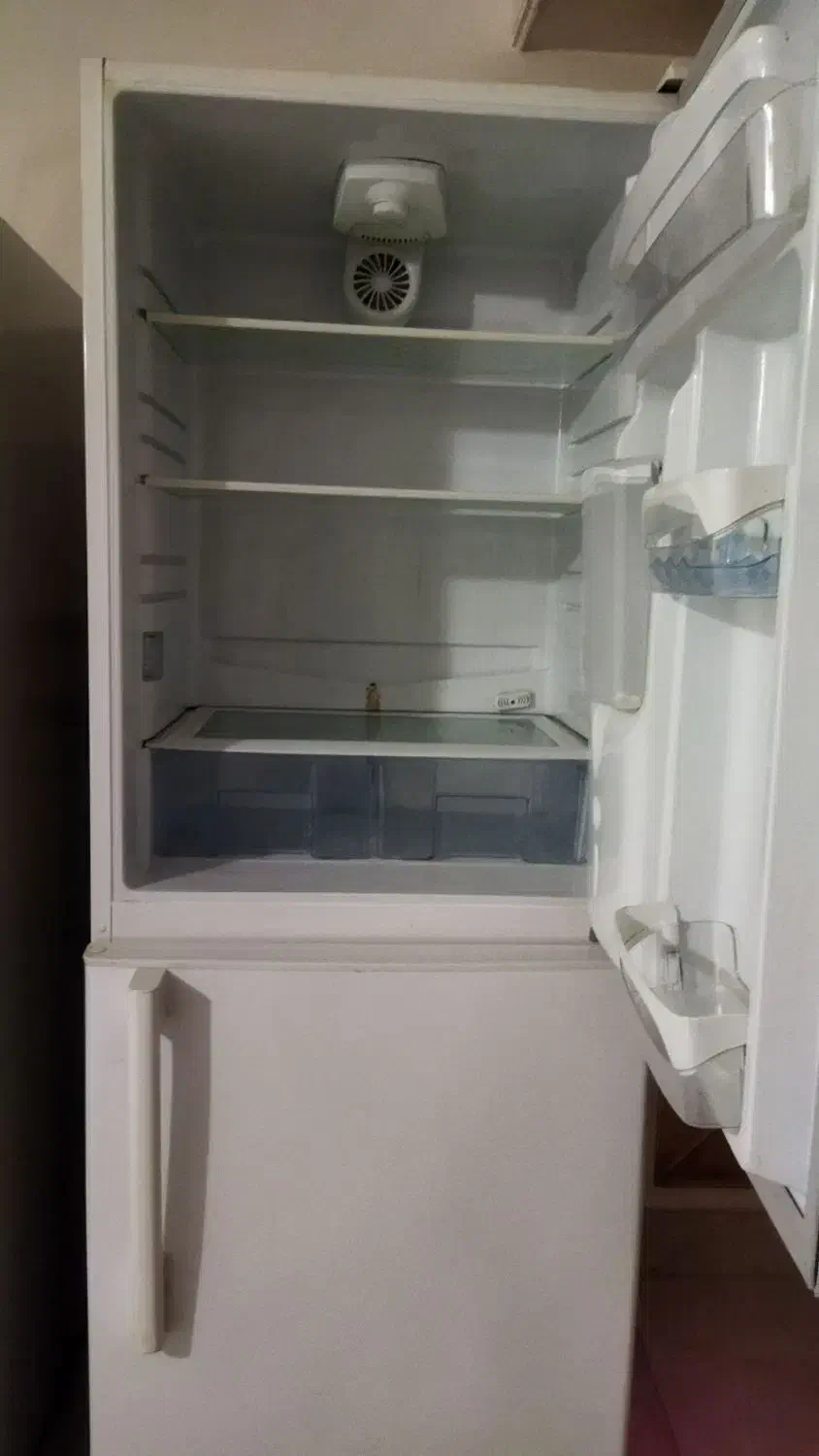 یخچال در حد نو|یخچال و فریزر|گرمه, |دیوار