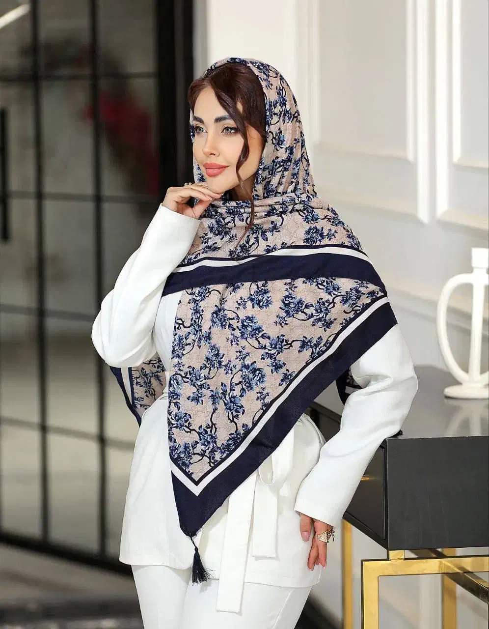 روسری سیاسکارف پاییزه|لباس|عجب شیر, |دیوار