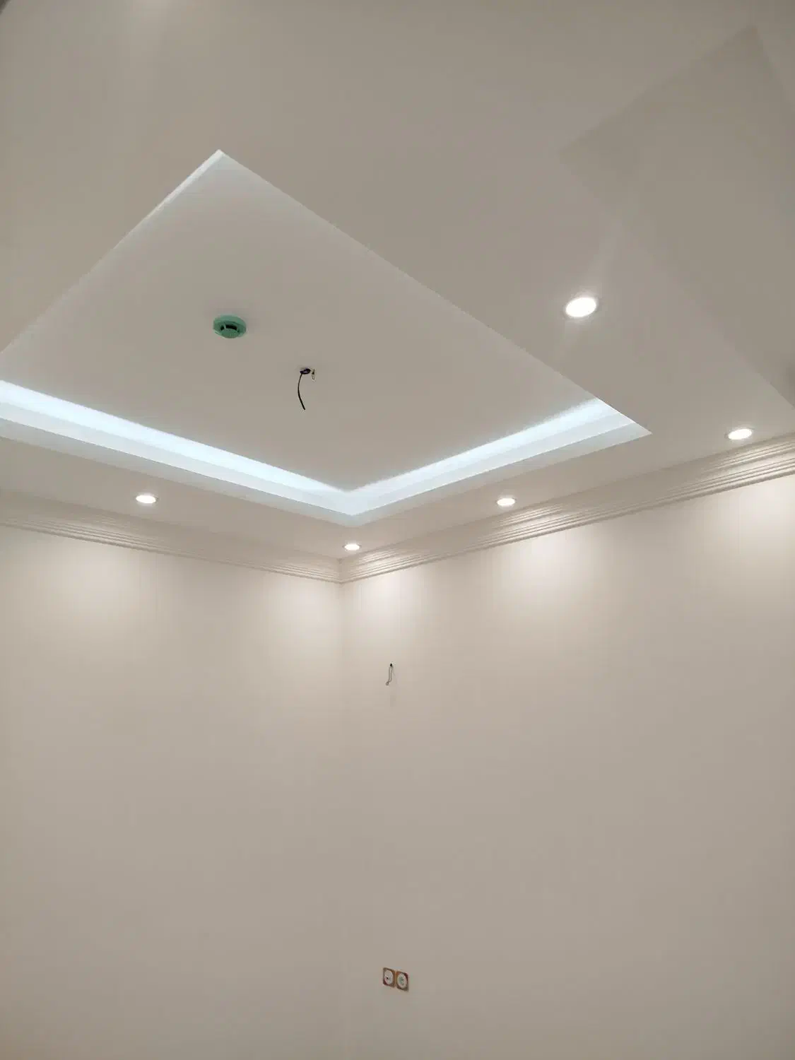 سیمکشی ساختمان|خدمات پیشه و مهارت|خوی, |دیوار