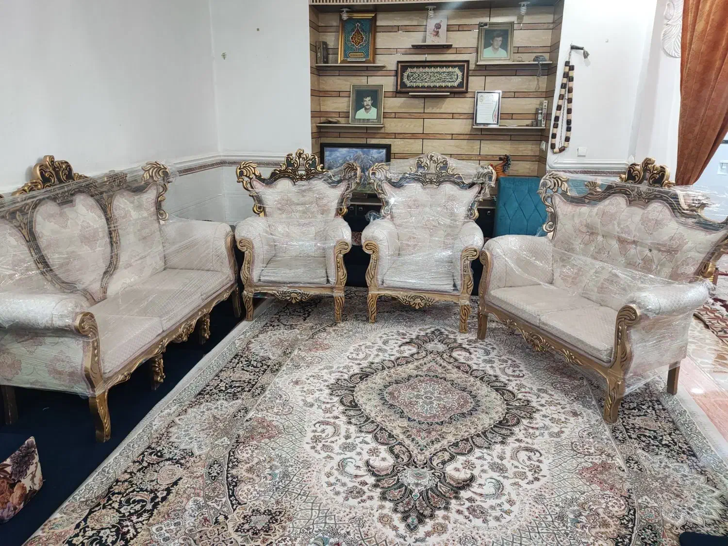 مبل ۷ نفره سلطنتی|مبلمان خانگی و میز عسلی|سوسنگرد, |دیوار