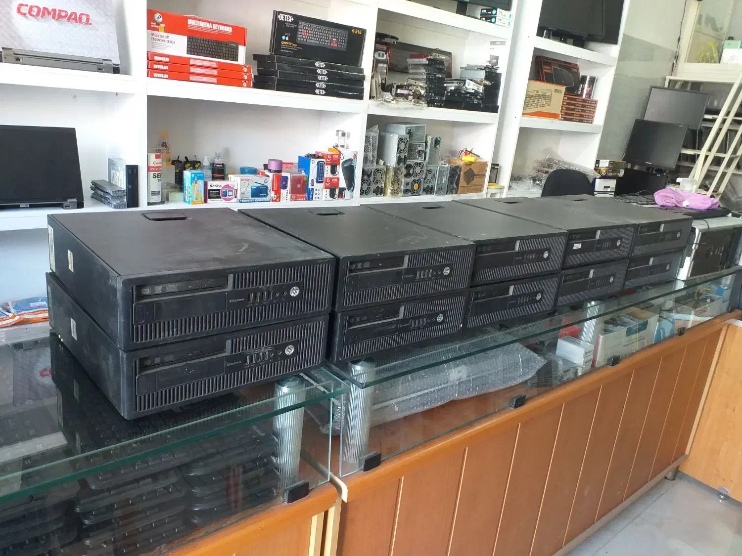 واگذاری کلی لوازم ویترین مغازه|فروشگاه و مغازه|اردبیل, |دیوار