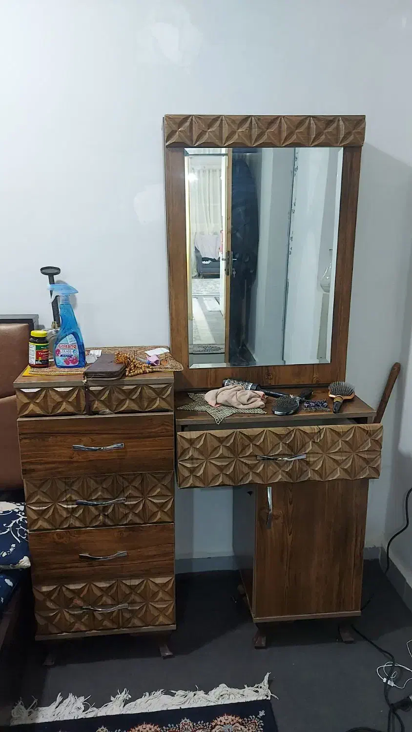 میزارایش وپاتختی وتخت دونفره|تشک تختخواب|امیدیه, |دیوار