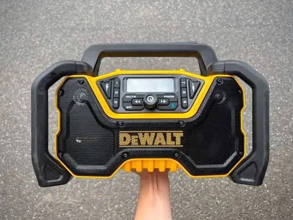 اسپیکر شارژی دیوالت|پخش‌کننده همراه|شیراز, تحویلی|دیوار