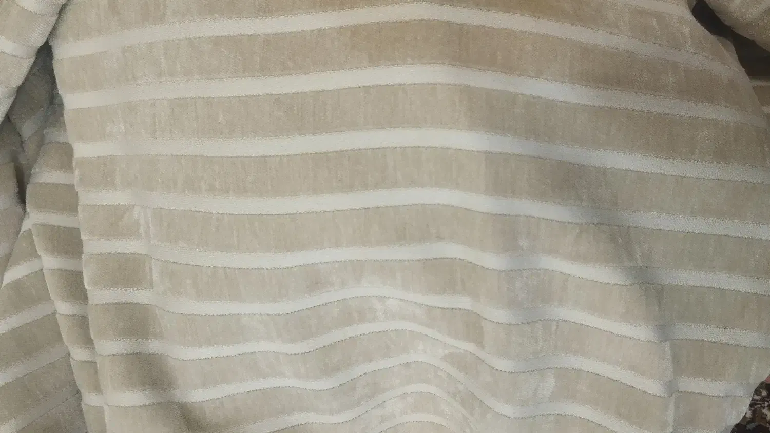 پارچه مبلی و روتختی و روبالشتی|مبلمان خانگی و میز عسلی|کرمان, |دیوار