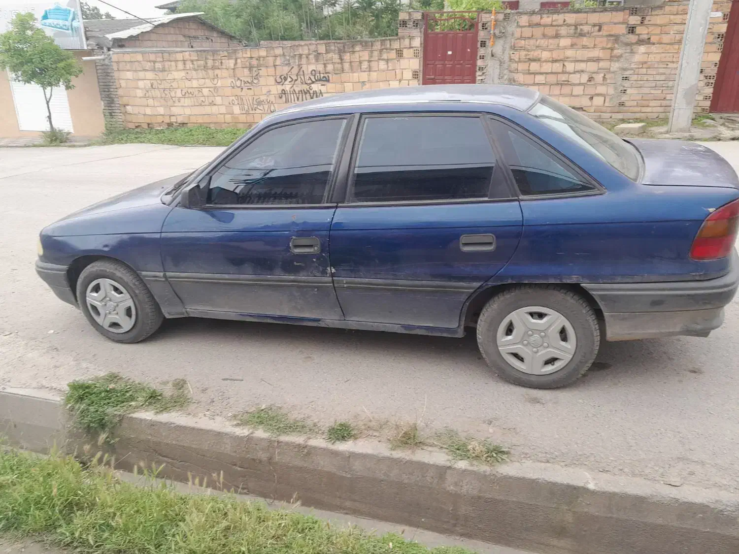 اپل آسترا ۱۹۹۴|خودرو سواری و وانت|گرگان, |دیوار