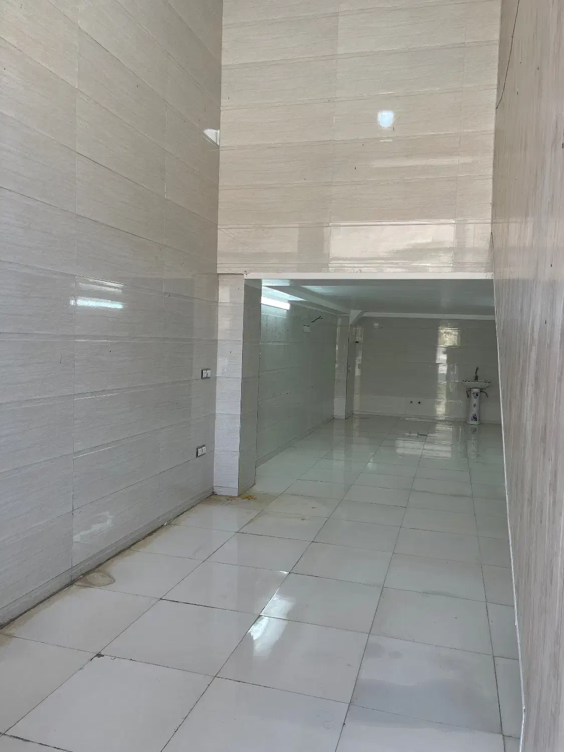 فروش تجاری مسکونی نوساز بلوار ولایت فیروزآباد|فروش مغازه و غرفه|فیروزآباد (فارس), |دیوار