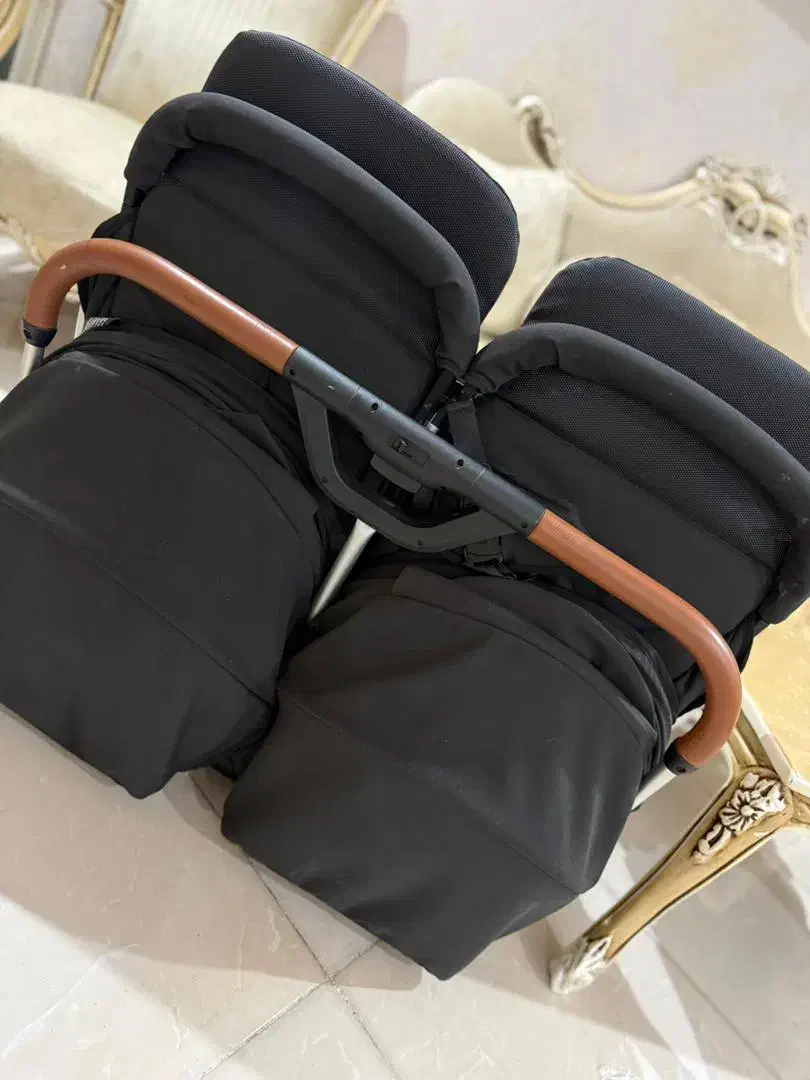 کالاسکه دوقلو خارجی|کالسکه و لوازم جانبی|تهران, آهنگران (سراسیاب دولاب)|دیوار