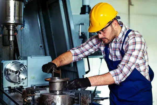 استخدام  نیروی فنی|استخدام صنعتی، فنی، مهندسی|کاشان, شهرک صنعتی فتح المبین|دیوار