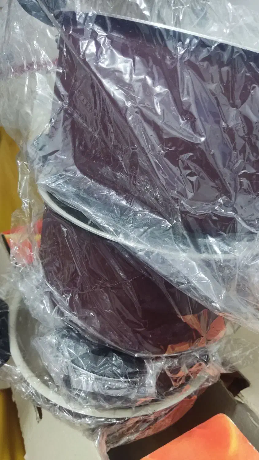 قابلمه تفلون ایرانی نسوز هنوزدر کارتن بازنشده|ظروف پختوپز|سنندج, |دیوار