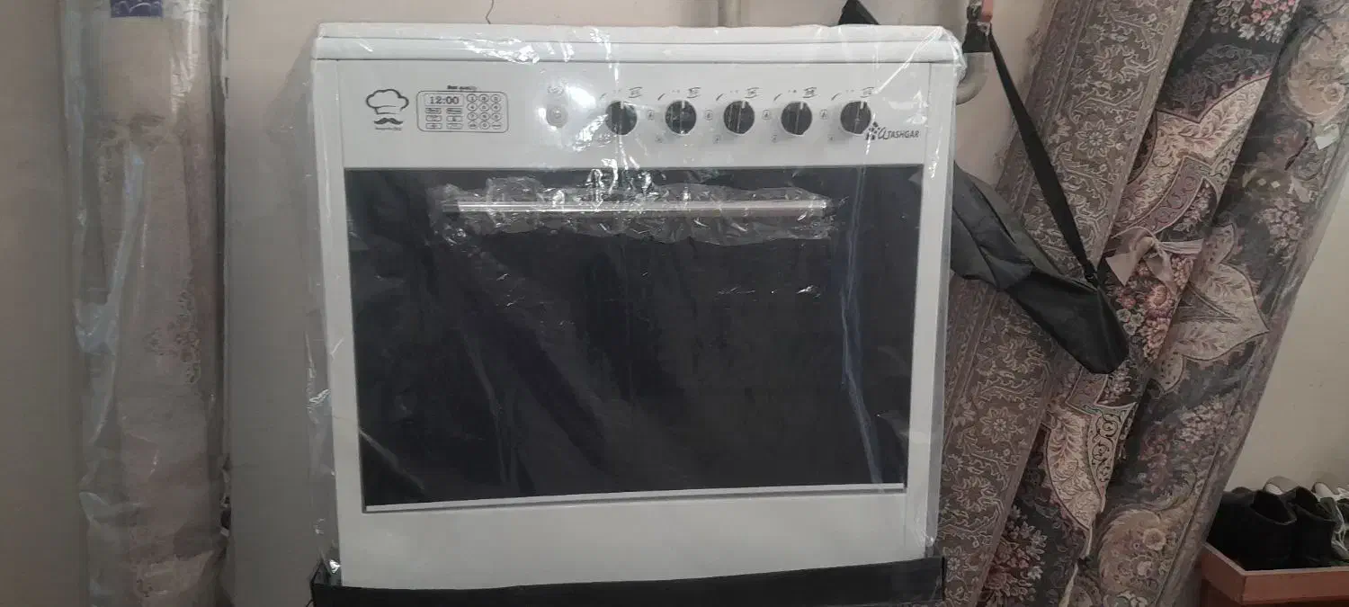 گازپنج شعله.سطل زباله پدالی.صندلی.|ماشین لباسشویی و خشک‌کن لباس|لنگرود, |دیوار