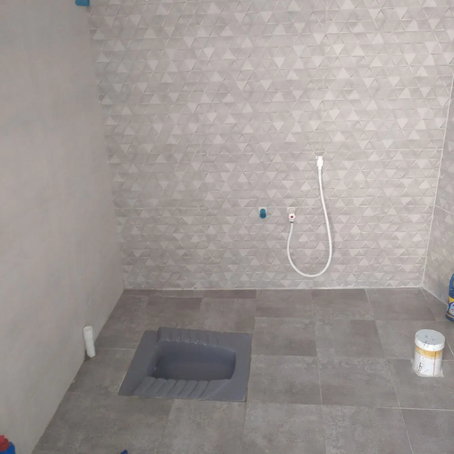 تعمیرات کاشی وسرامیک  وگچ کاری وایزوگام|خدمات پیشه و مهارت|بوشهر, |دیوار