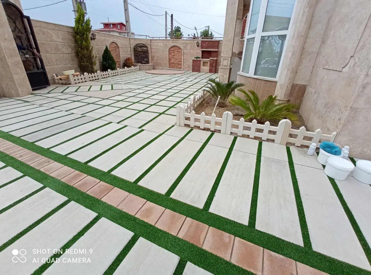 نصب چمن مصنوعی|خدمات باغبانی و درختکاری|رشت, استقامت ۲|دیوار