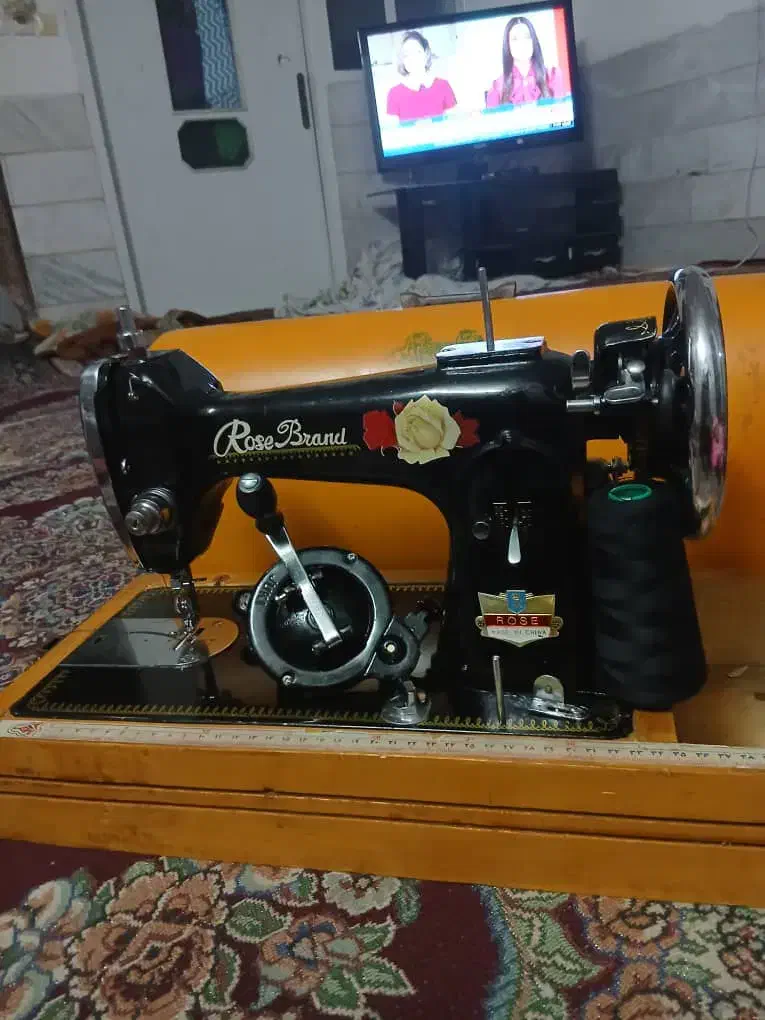 چرخ خیاطی|چرخ خیاطی و ریسندگی|یزد, |دیوار