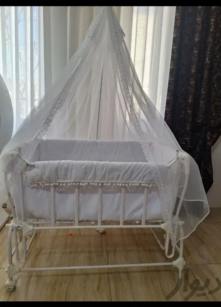 گهواره و کریر|تخت و صندلی بچه|ابهر, |دیوار