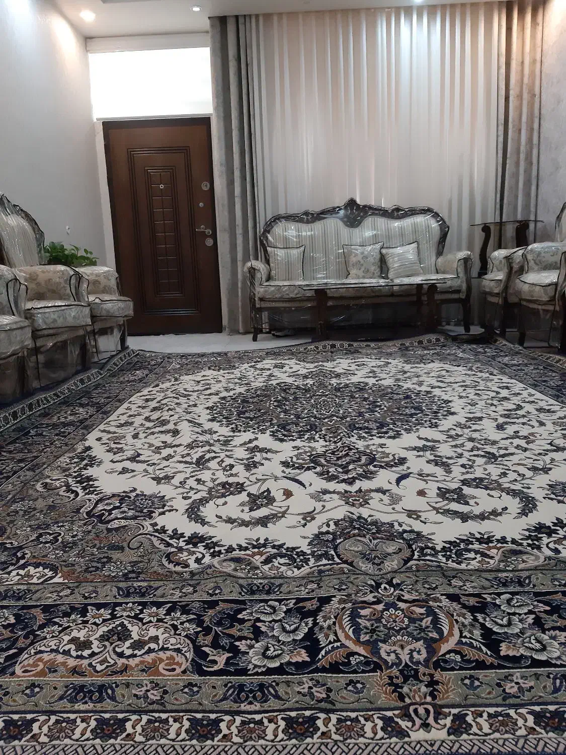 روفرشی دو عدد دو طرف قابل استفاده است|روفرشی|شیراز, عادل آباد|دیوار