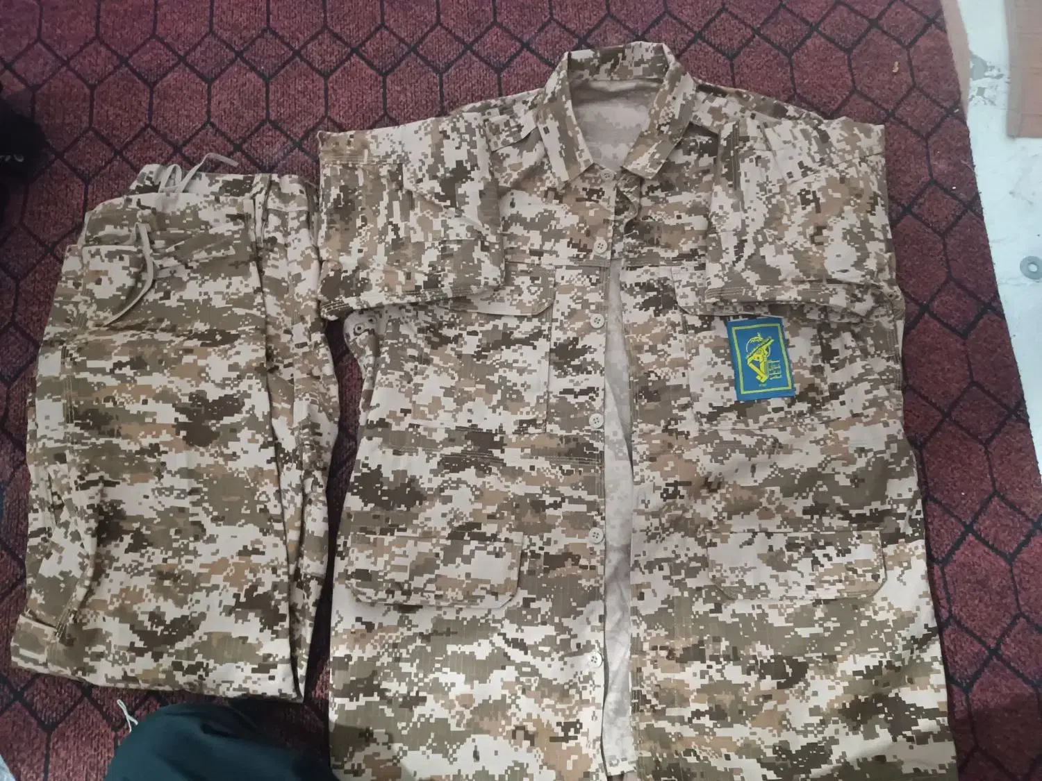 لباس نظامی|لباس|کرمانشاه, |دیوار