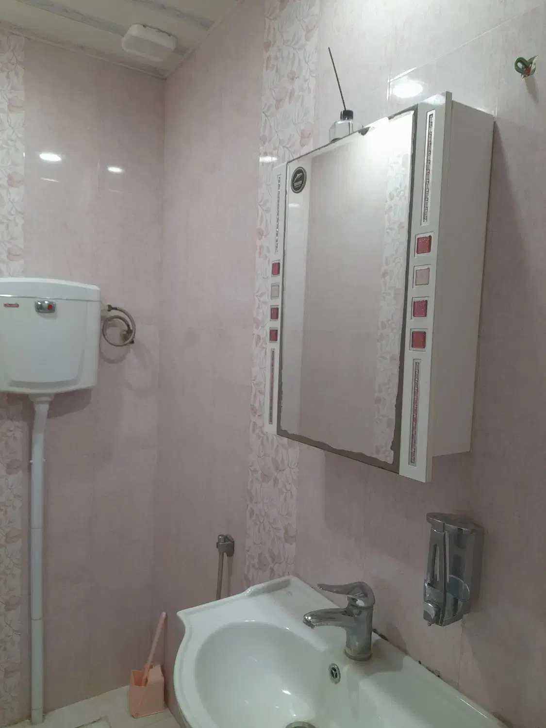 ۵۷متر۲خواب.نازی آباد هزاردستگاه