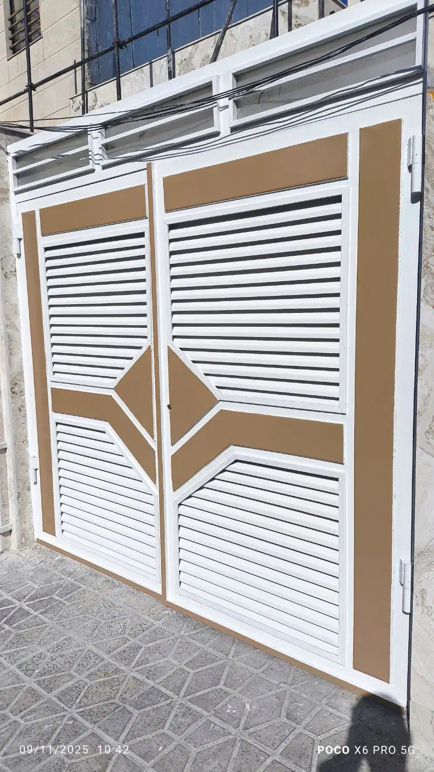 نقاشی ساختمان غلامی ودهقان پذیرفته میشود|خدمات پیشه و مهارت|بروجرد, |دیوار