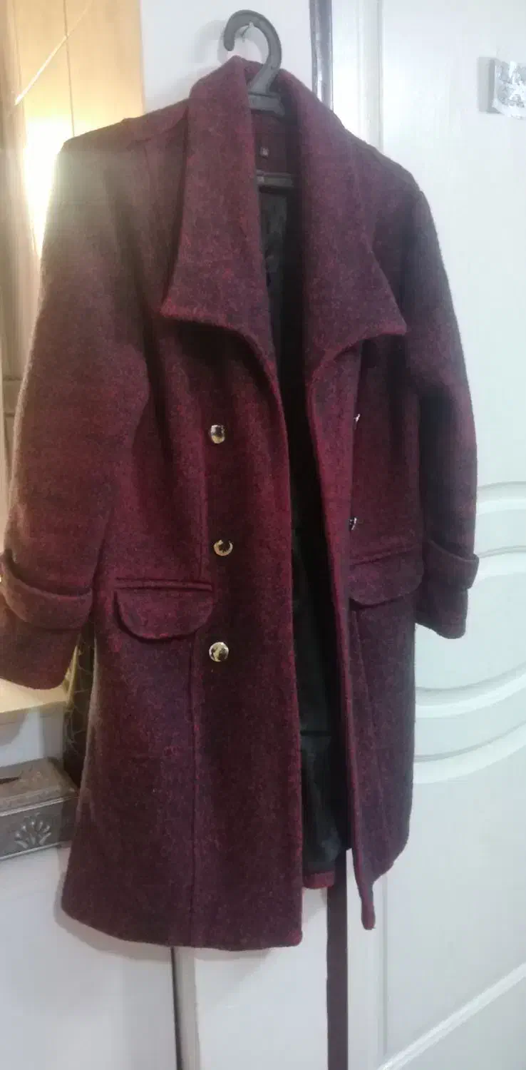 تعدادی پالتو و مانتو جین|لباس|قم, سراجه (۱۵ خرداد)|دیوار