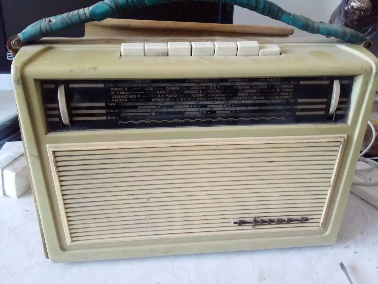 رادیو عتیقه سیرا ساخت ۱۳۴۵|کلکسیون اشیاء عتیقه|تربتحیدریه, شهرک ولیعصر|دیوار