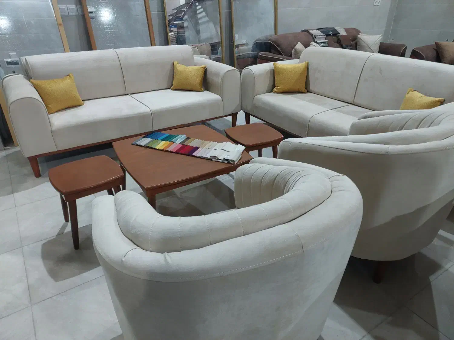 حراج بی سابقه مبل|حراج|بندر گناوه, |دیوار