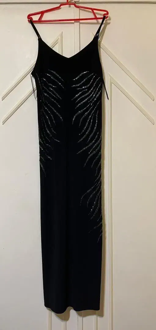 پیراهن و‌کت مجلسی|لباس|رشت, جهاد|دیوار