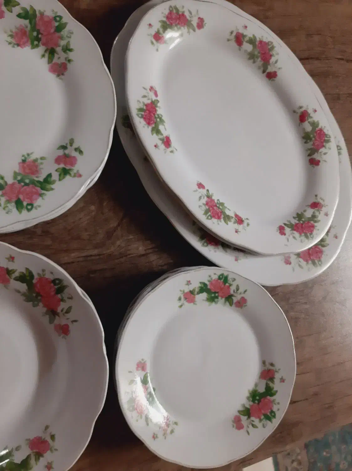 ظرف و ظروف چینی گل سرخی گلسرخی گل سرخ|ظروف سرو و پذیرایی|تهران, شهرک شریعتی|دیوار