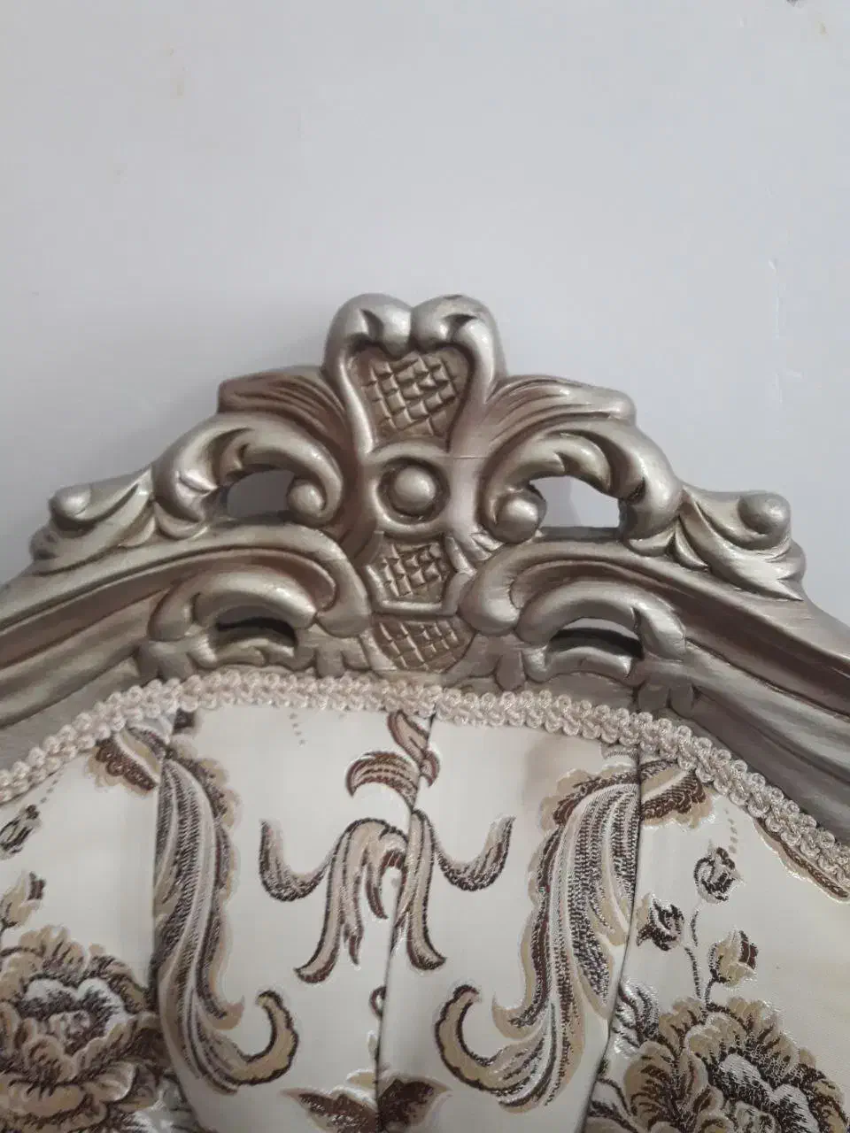 مبل سلطنتی ۹ نفره کارکرده|مبلمان خانگی و میز عسلی|گرمی, |دیوار