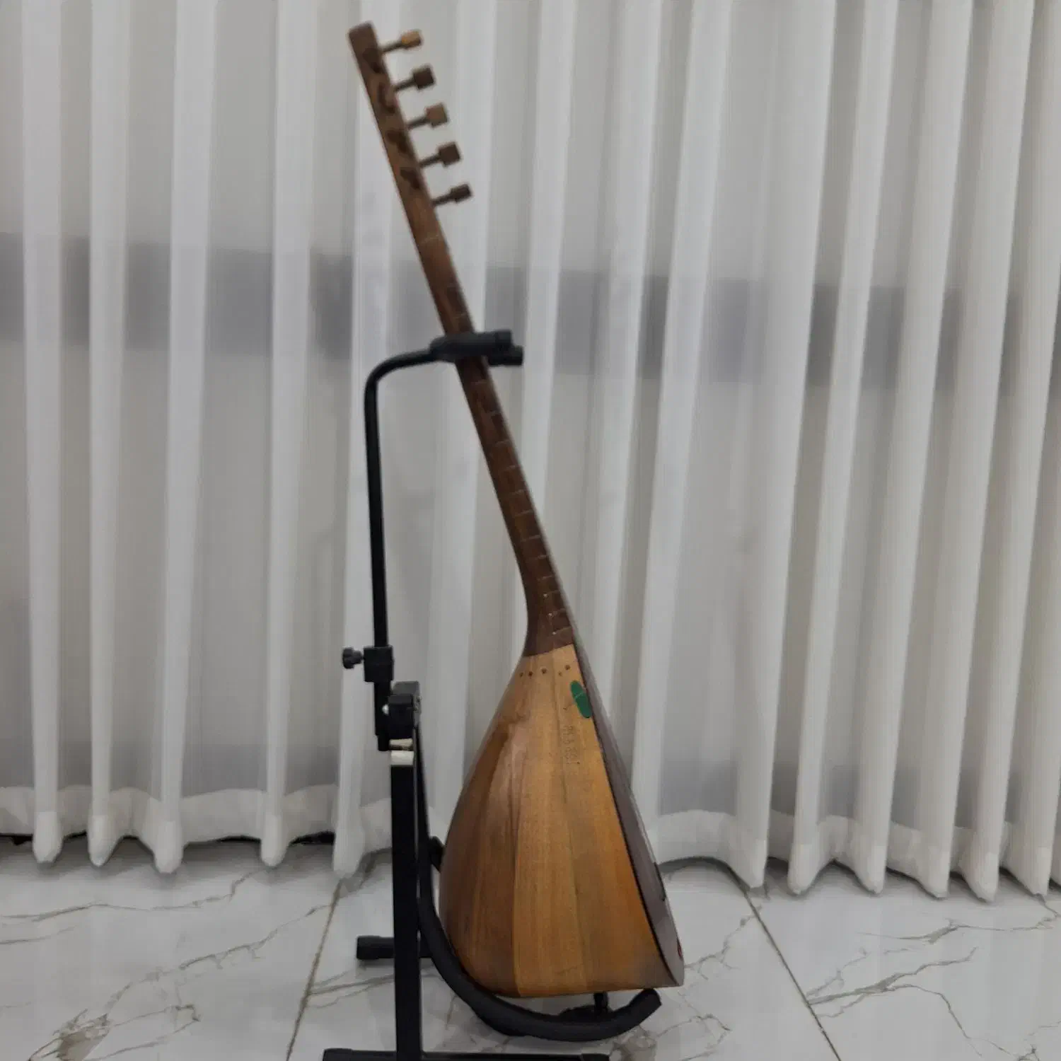 سازقوپوز|سازهای سنتی|قدس, شهر‌قدس|دیوار