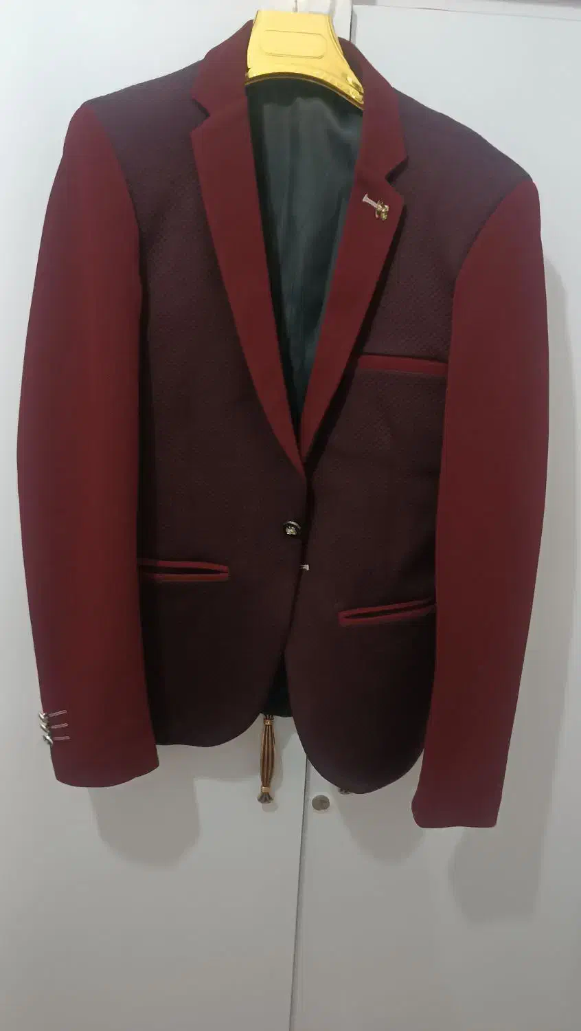 کت تک|لباس|مشهد, سیس‌آباد|دیوار