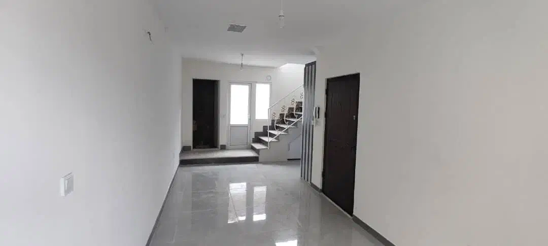 ۱۰۳ متر خانه دوبلکسی، نورگیر بسیار عالی|فروش خانه و ویلا|محمدیه-قزوین, |دیوار